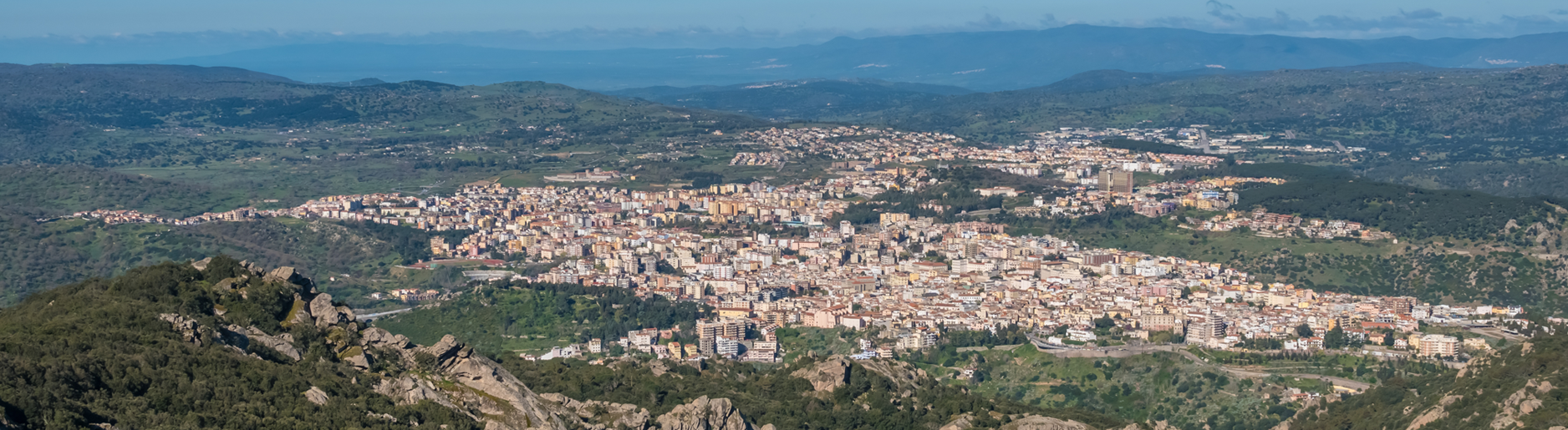Slide Nuoro panorama 1876 X 515.png